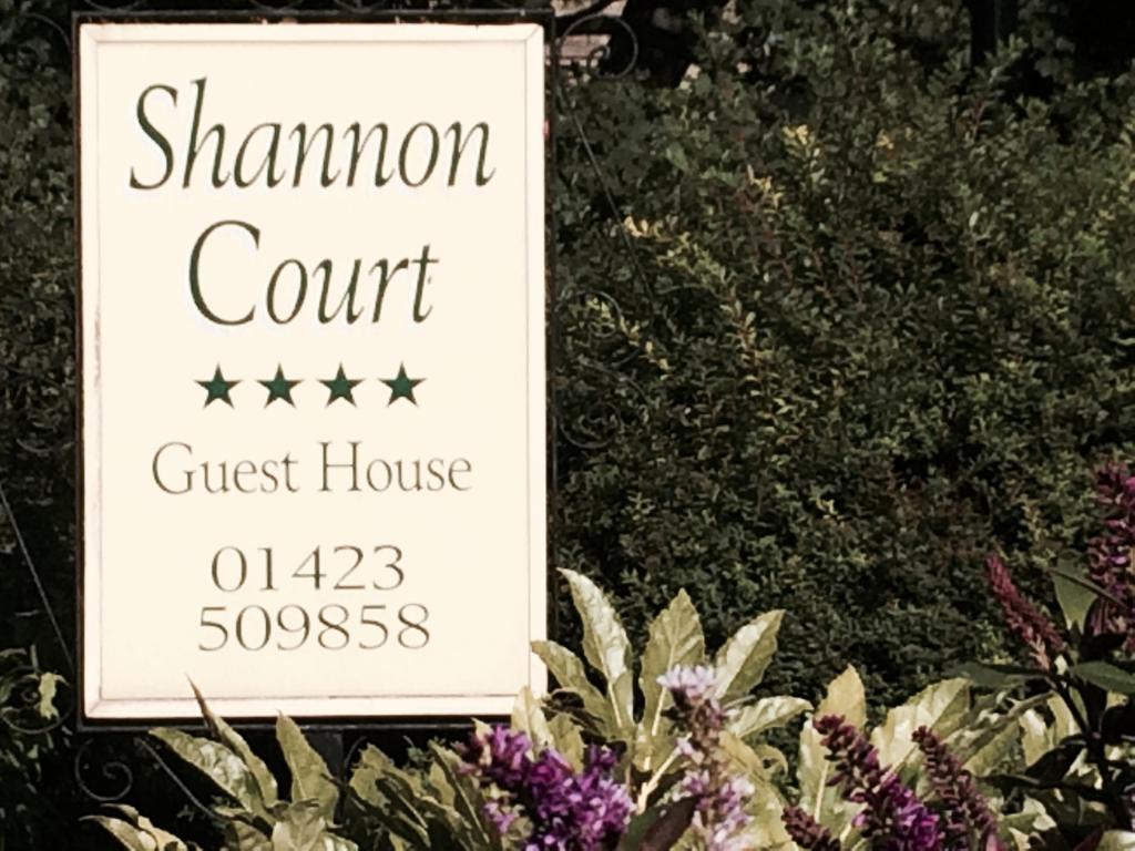Shannon Court Χαρογκέιτ Εξωτερικό φωτογραφία